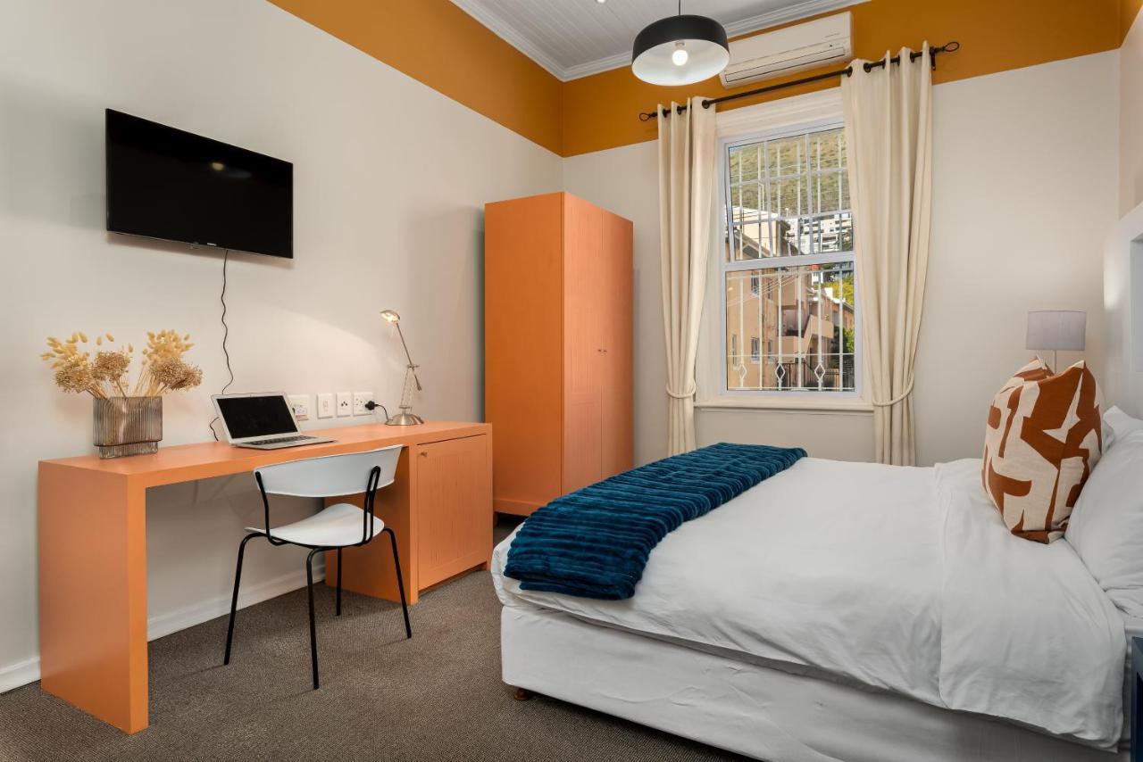 Hotel Neighbourgood Hill