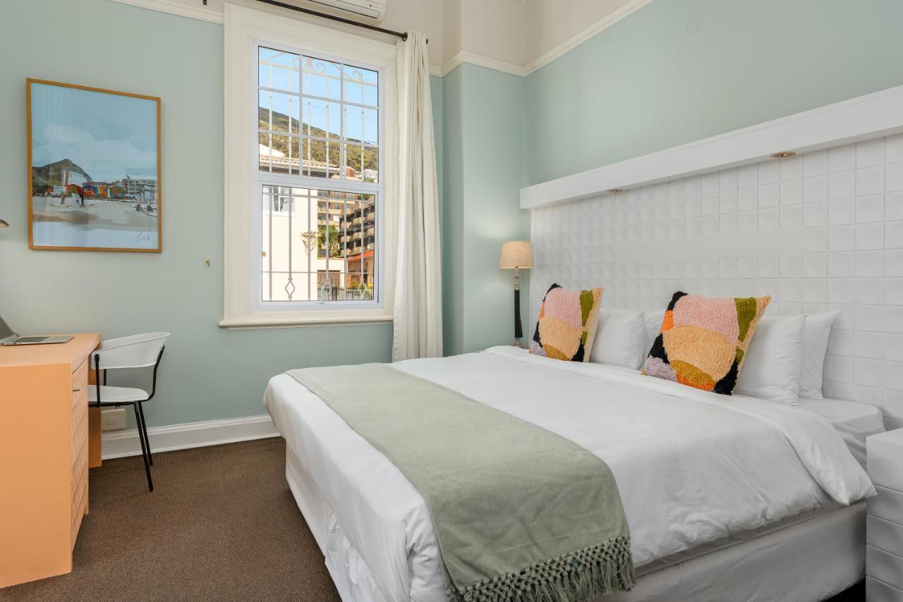Neighbourgood Hill Hotel *
